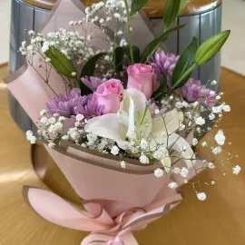 Bouquet delivery in Dubai